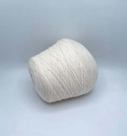 Бобинная пряжа (пр.Италия),250м/100 гр. 80%Меринос 20%Полиамид, цвет-Молочный, арт-31569