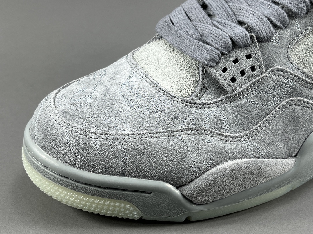 Nike air jordan 4 retro x kaws hotsell