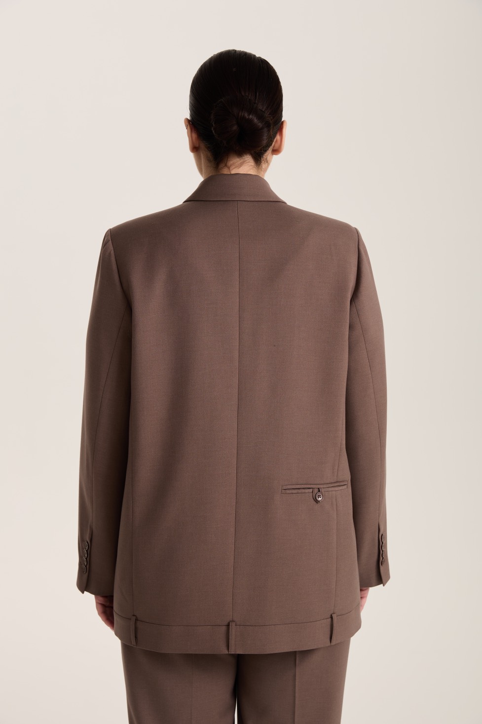 Жакет двубортный с имитацией пояса, мокко