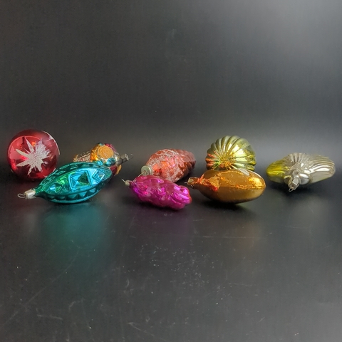 Ёлочные игрушки набор из 8 разных ракушка, кексик, медальон, шарики и др, стекло, роспись, узоры, подвесные, винтаж СССР 1960-1990 гг