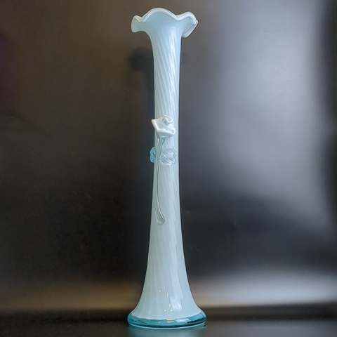 Ваза для цветов высокая изящная молочное, голубое и прозрачное стекло, гутная техника, декор роза, 45 см, винтаж СССР 1970-1990 гг