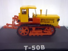 Tractor T-50V 1:43 Hachette #70