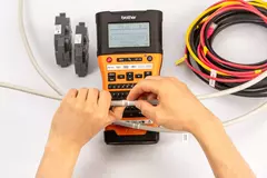 Профессиональный принтер для печати наклеек Brother PTE-550WVP