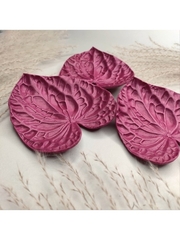 Молд пластиковый лепесток Антуриум (средний) 10,5 х 10,5 см