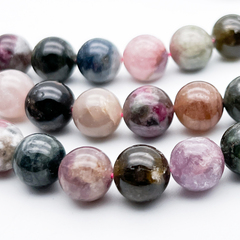 Турмалин бусины, диаметр 10,2-10,4 мм, цена за 9 шт (1/4 нити)