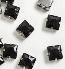 Стразы пришивные стекло в оправе, ш. 10 мм, черный