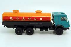 KAMAZ-53212 tank Milk green-orange Elecon Made in USSR 1:43