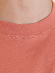 Футболка из фактурного полотна из 100% хлопка  U49.040 (114581)