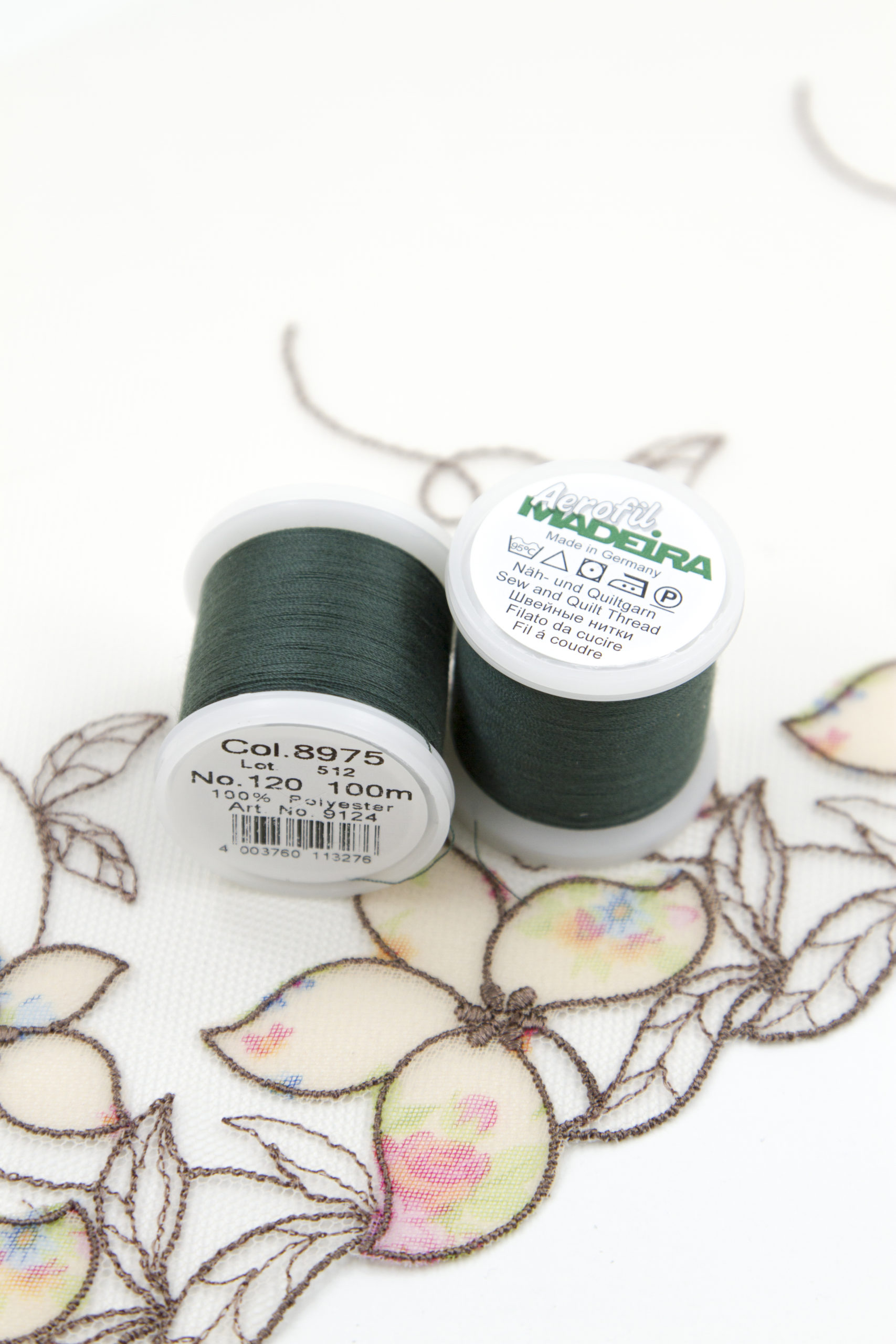 Нитки швейные Madeira aerofil №120 Col. 8975 темно-зеленый пыльный (100 м)