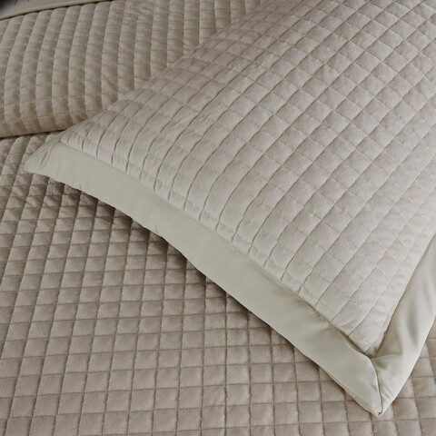 Покрывало 240х260 и 2 наволочки 50х70 Sofi De MarkO Лоретта кремовое