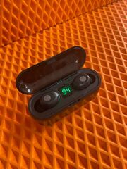 Беспроводные наушники TWS F9 черные