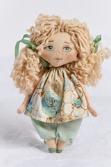 Декоративная текстильная куколка, 13х9 см, Россия