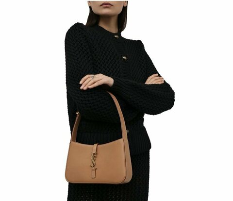 Сумка Saint Laurent Le 5 à 7 Hobo коричневый