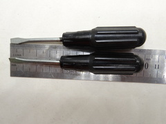 Отвертка шлицевая плоская (минусовая) 95х3.7х0.5мм (Карболитовая ручка) СССР