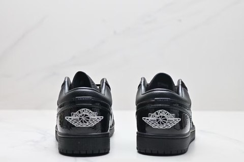 Air Jordan 1 Low SE 'Black Croc' 