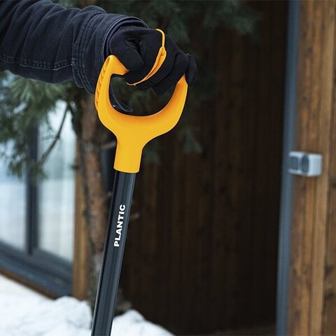 Лопата для уборки снега с алюминиевым черенком Plantic Snow