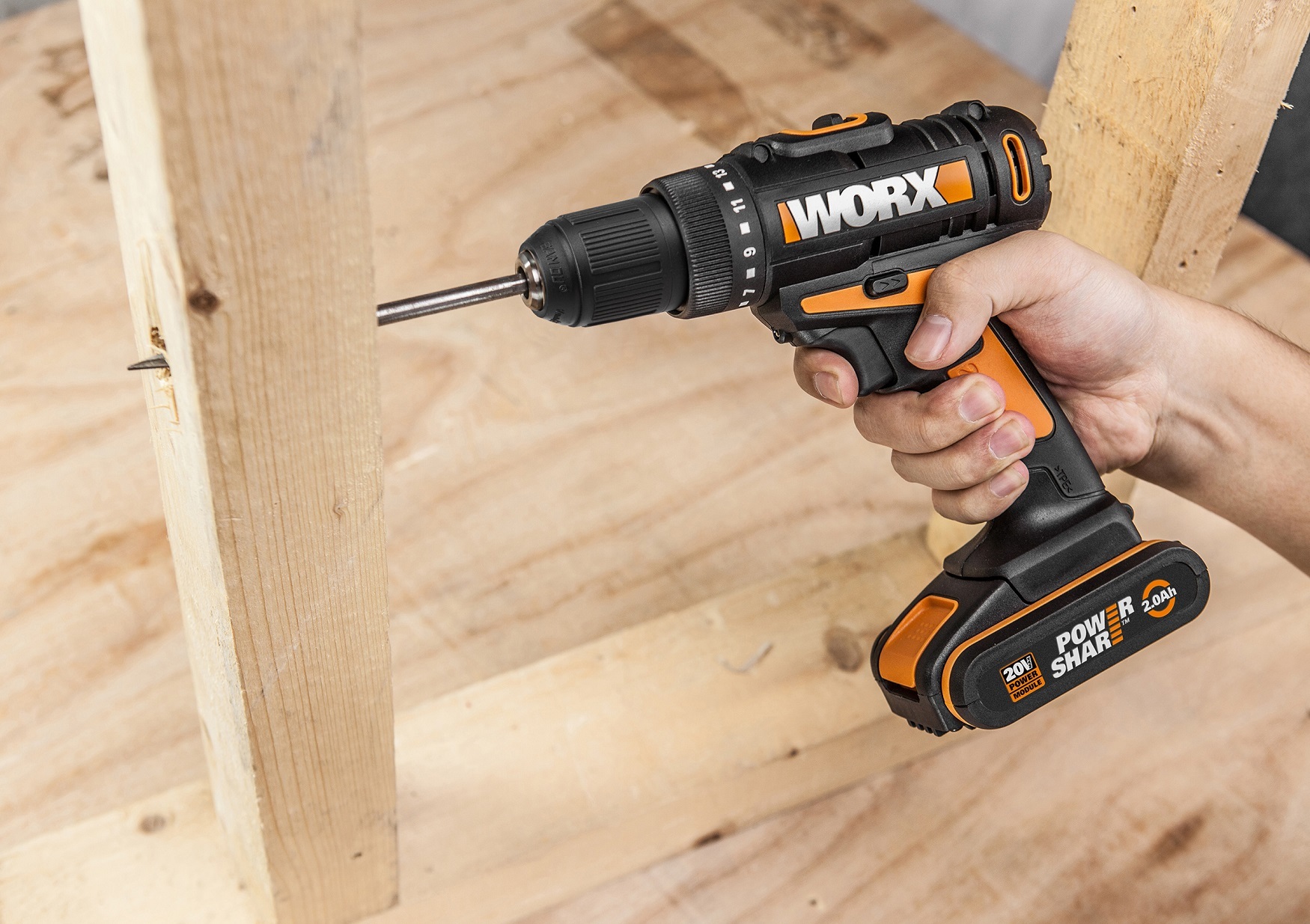 Дрель-шуруповерт аккумуляторная WORX WX101.2, 20В, 2.0Ач x1, ЗУ 2А, кейс