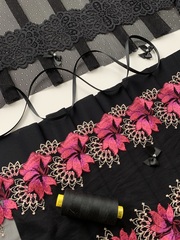 Вышивка на сетке черная/фуксия 19 см