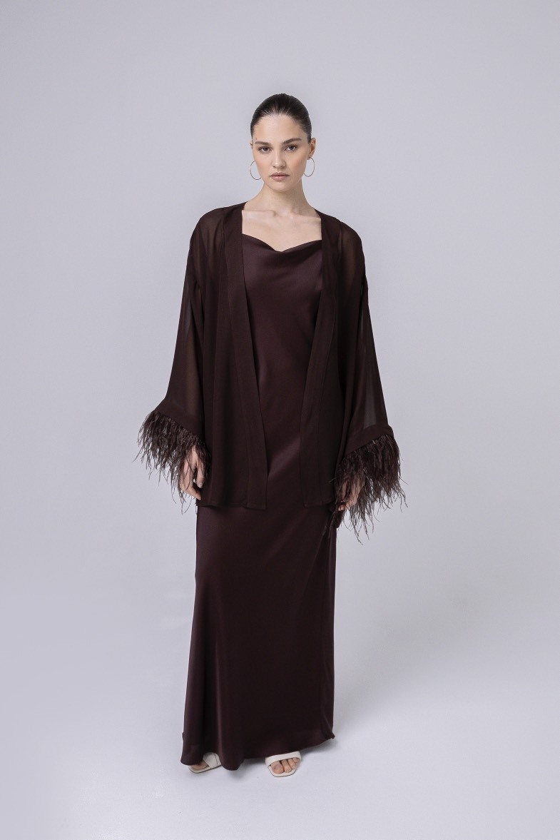 Накидка из шифона с перьями, горький шоколад