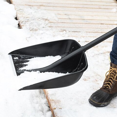 Лопата для уборки снега с алюминиевым черенком Plantic Snow