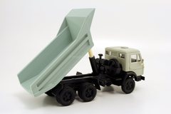 KAMAZ-5511 (horizontal stiffeners body) gray 1994 Elecon Arek 1:43