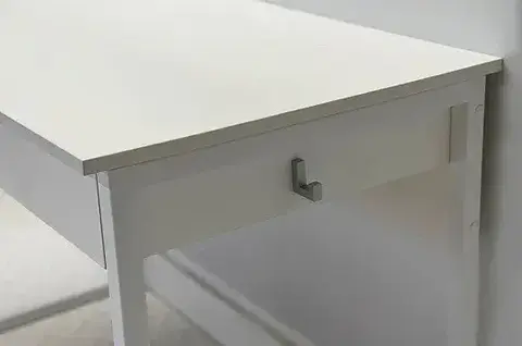 Стол Юниор белое дерево/белый муар