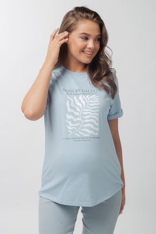 Футболка для беременных 18116 голубой принт Моне белый