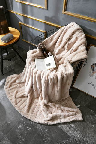 Плед 160х220 Sofi De MarkO Анабель бежевый