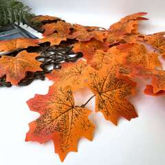 Листья клена искусственные осенние, Оранжевые, двойные, для рукоделия и декора, общая длина двух 18 см, 40 листочков (20 двойных)