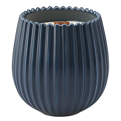 Свеча ароматическая Tkano Edge Italian Cypress синяя 60ч