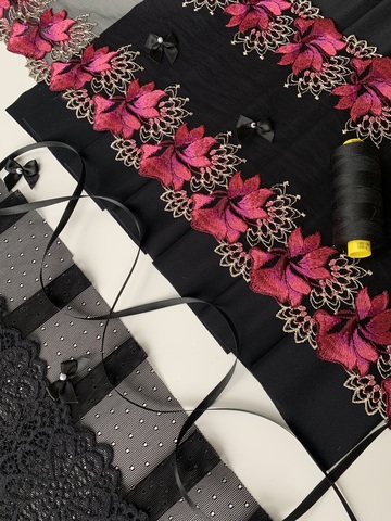 Вышивка на сетке черная/фуксия 19 см