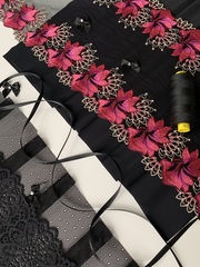 Вышивка на сетке черная/фуксия 19 см