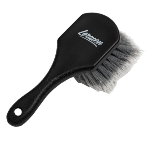Leraton Щетка для чистки резины, дисков и подкрылок
