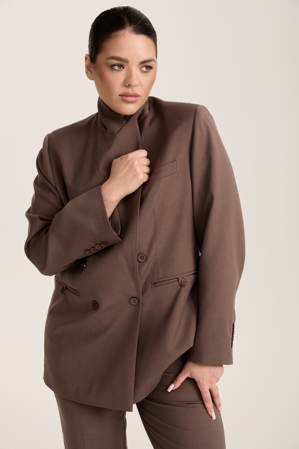 Жакет двубортный с имитацией пояса, мокко