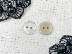 Пуговицы, d 1,2 см, 2 прокола, перламутр