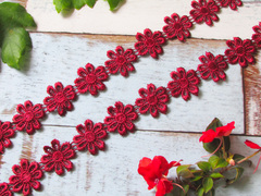 Кружево плетеное, ш. 2,2-2,5 см.