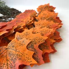 Листья клена искусственные осенние, Оранжевые, двойные, для рукоделия и декора, общая длина двух 18 см, 40 листочков (20 двойных)