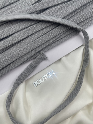 Шнур плоский серый метражом 12 мм