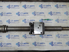 Шарико-винтовая пара ШВП L=770мм L резьбы=425мм d40 шаг 5мм в сборе с корпусом гайки