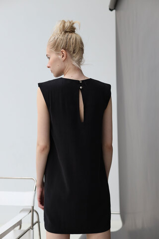 Платье-туника с акцентным плечом, черный тенсел