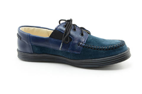 Ботинки для мальчиков кожаные Лель (LEL) на шнурках, цвет темно синий. Изображение 4 из 13.