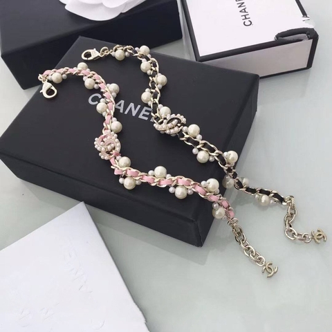 20194- Браслет цепочка CHANEL со вставкой из кожи и жемчужинами
