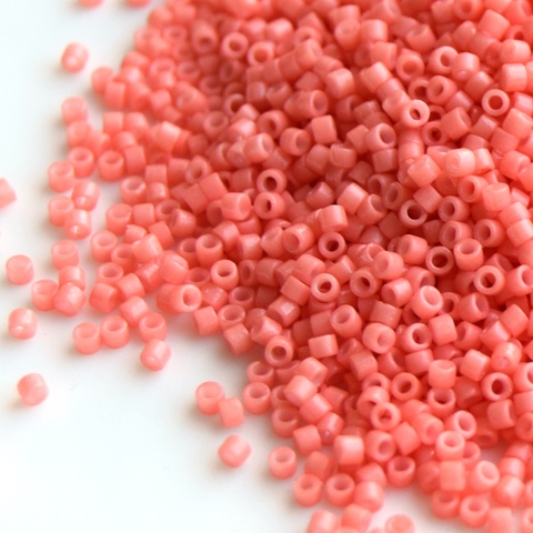 DB-2112 Бисер цилиндрический Миюки делика 11/0 Темный лосось непрозрачный /Miyuki delica 11/0 duracoat opaque dyed dark salmon