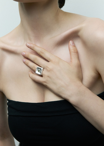 Кольцо Квадрат 2.0 с хризолитом