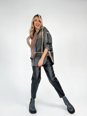 Брюки из эко-кожи черные