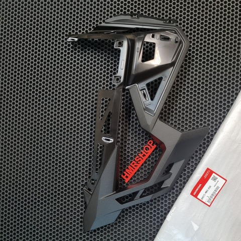 Honda Обтекатель черный боковой CRF 1100 левый без логотипа 64371-MKS-E00