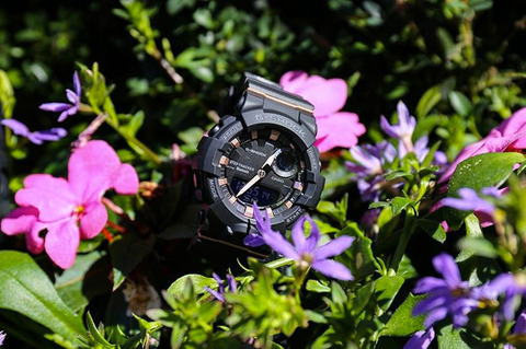 Часы Casio GMA-B800-1AER