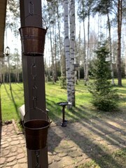 Дождевая цепь «Ведра на цепи. Большие. 8 см.», молотковый бронзовый