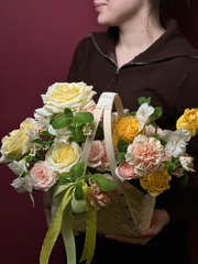 Цветы в корзине «Солнышко»