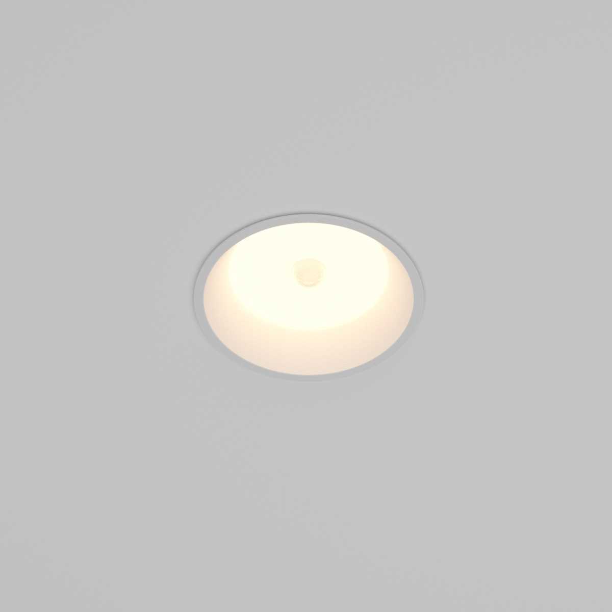 Встраиваемый светильник Maytoni Technical Downlight DL055-8W3K-SEN-W